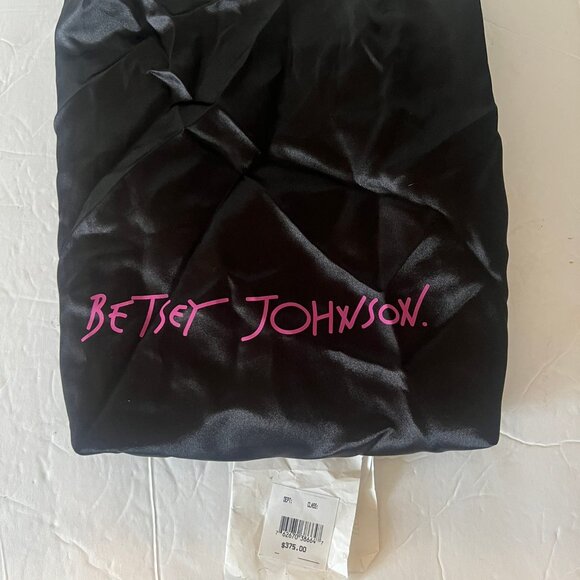 AUTH NEW BETSEY JOHNON RIVET EMBOSSED LEATHER HOBO CROSSBODY - Picture 4 of 7